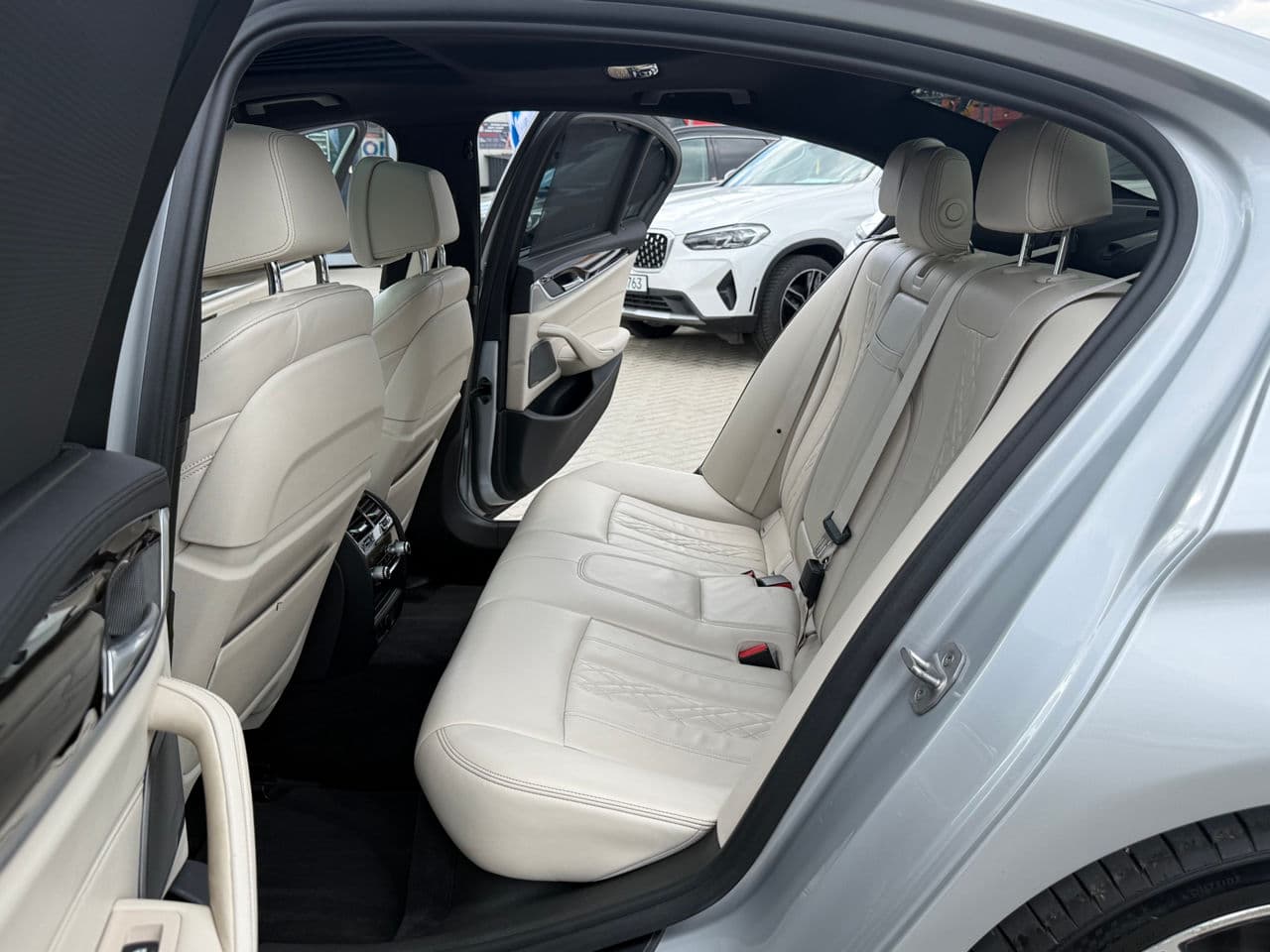 BMW 530e 2017 — Миниатюра 15