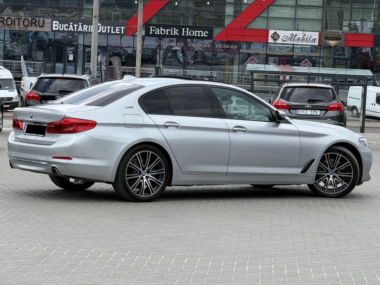 BMW 530e 2017 — Миниатюра 3