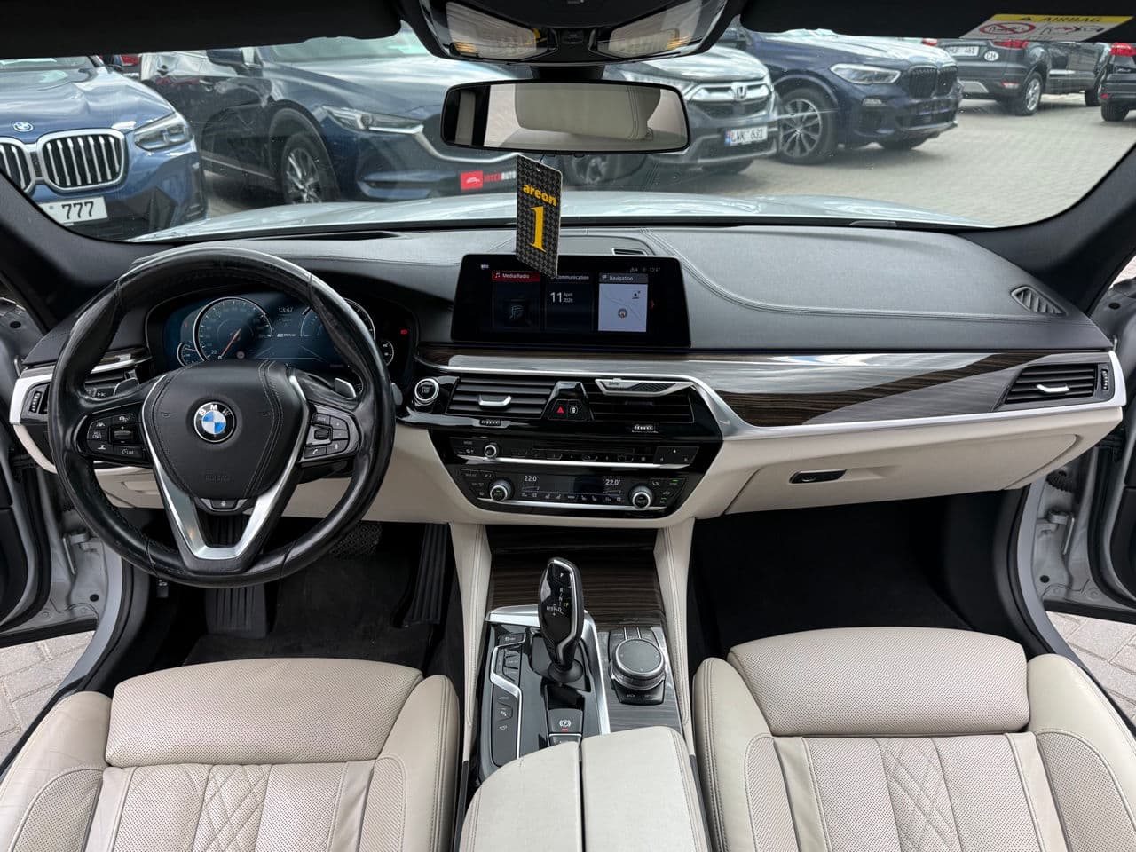BMW 530e 2017 — Миниатюра 6