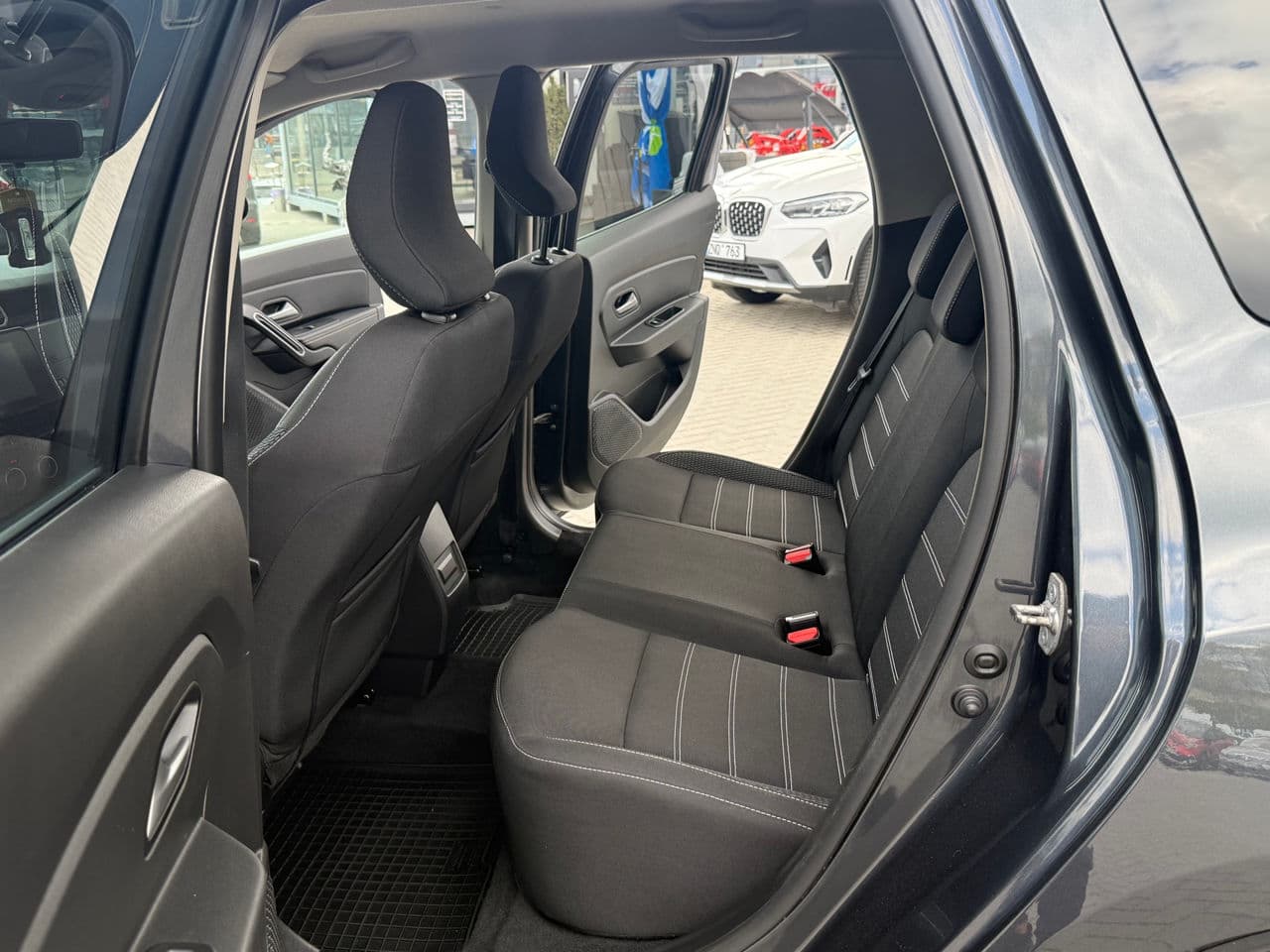 Dacia Duster 2023 — Миниатюра 13