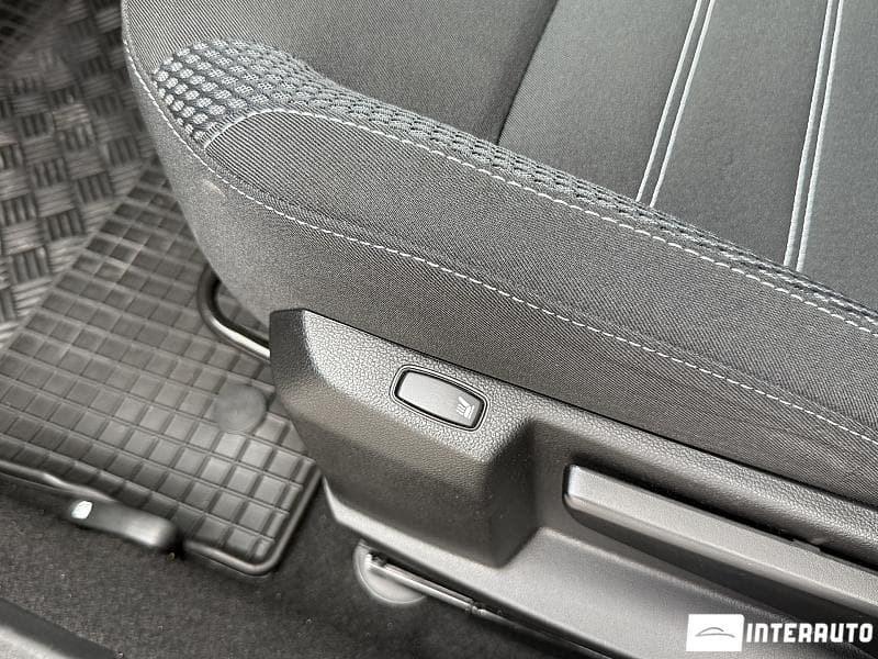 Dacia Duster 2023 — Миниатюра 19