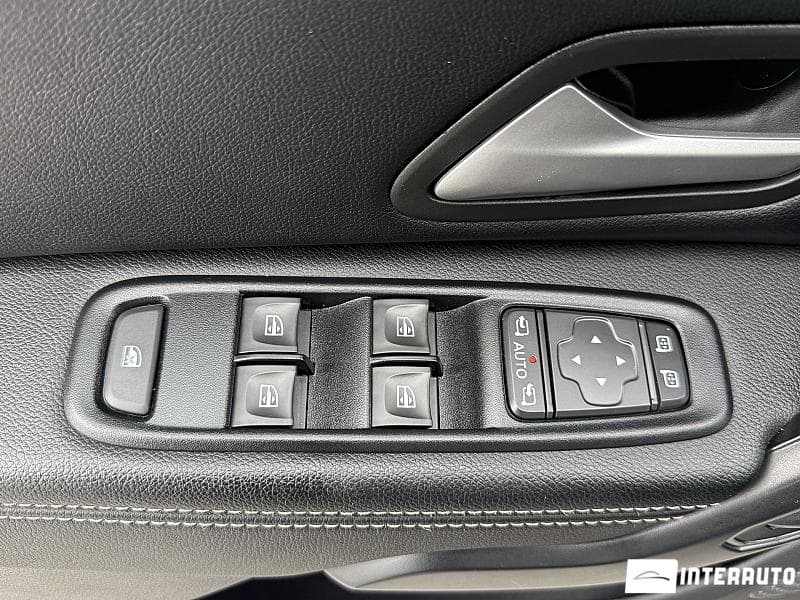Dacia Duster 2023 — Миниатюра 18