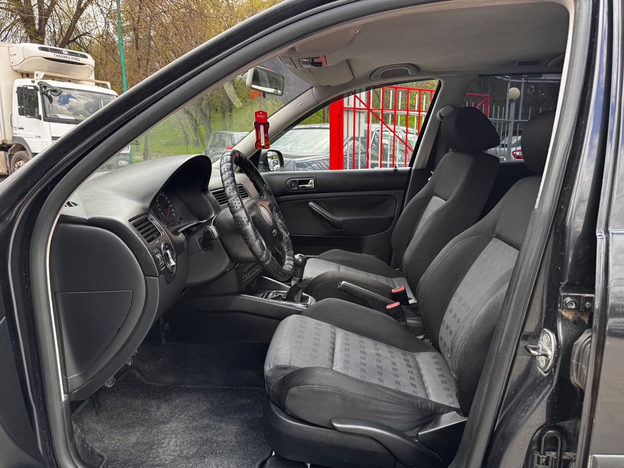 2006 Volkswagen Golf — Miniatură 5
