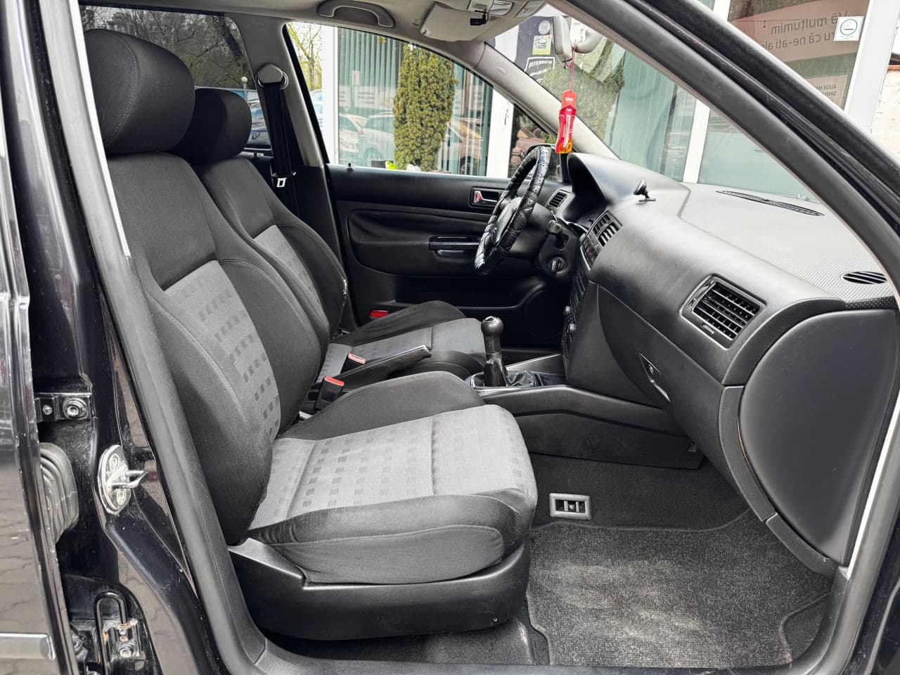 2006 Volkswagen Golf — Miniatură 6