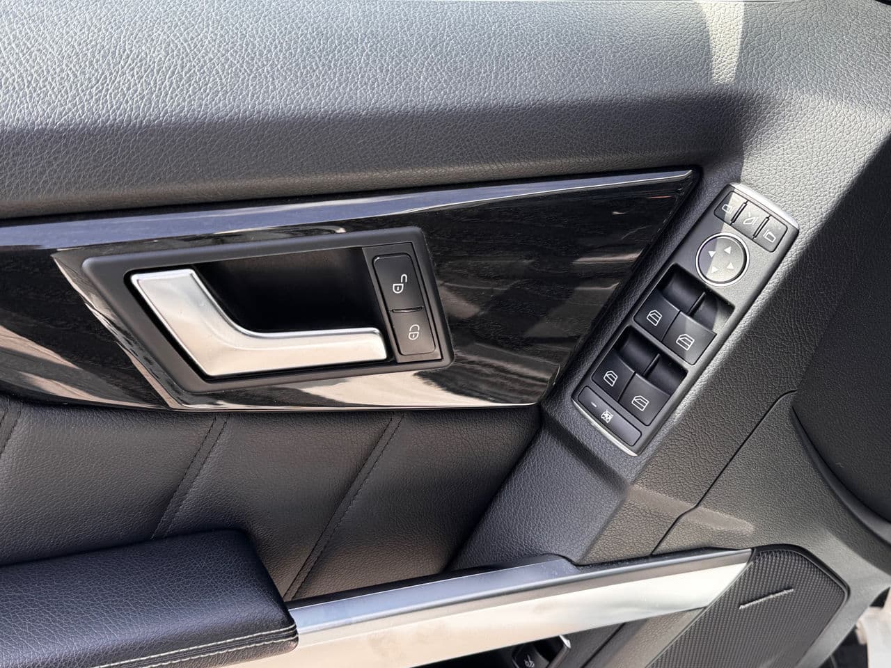2015 Mercedes GLK 250 — Miniatură 13
