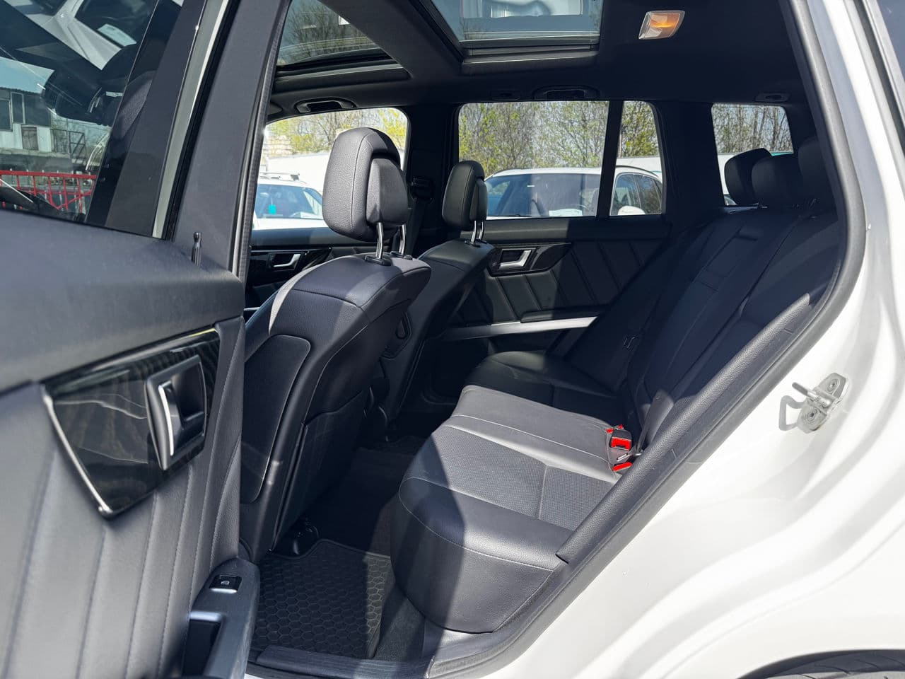 2015 Mercedes GLK 250 — Miniatură 16