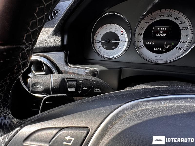 2015 Mercedes GLK 250 — Miniatură 11