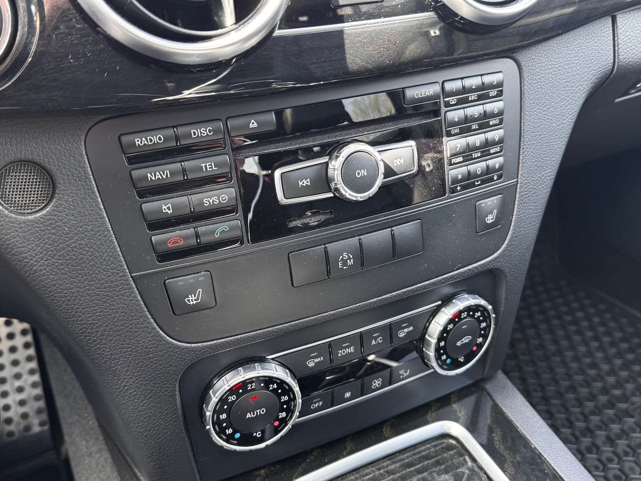 2015 Mercedes GLK 250 — Miniatură 10