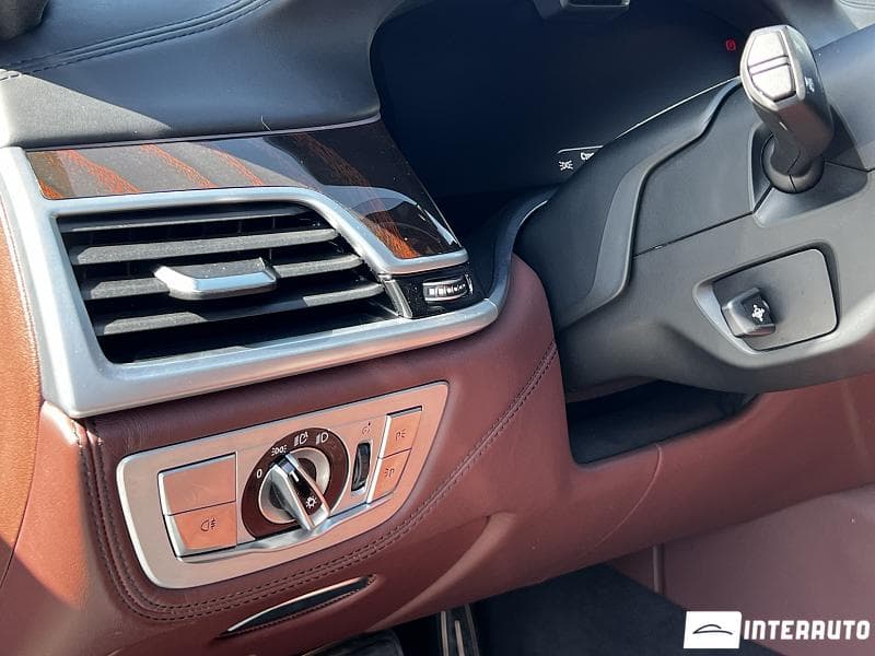 BMW 745e 2019 — Миниатюра 17