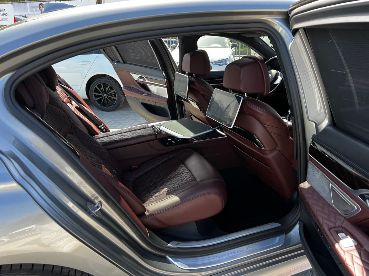 BMW 745e 2019 — Миниатюра 23