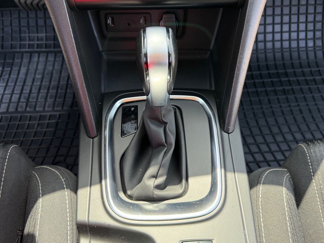 Renault Megane 2019 — Миниатюра 11