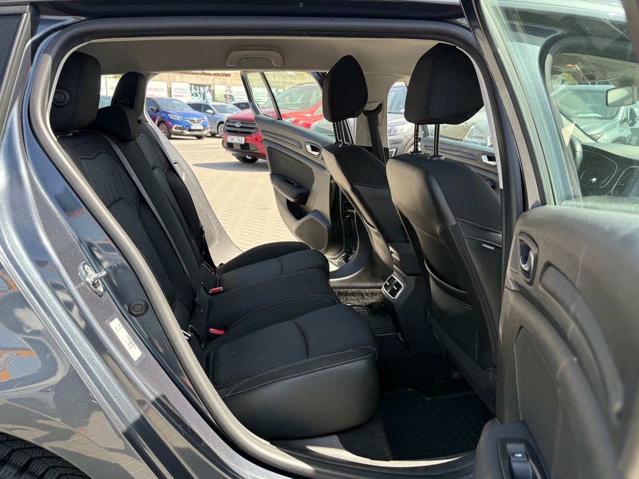 Renault Megane 2019 — Миниатюра 14