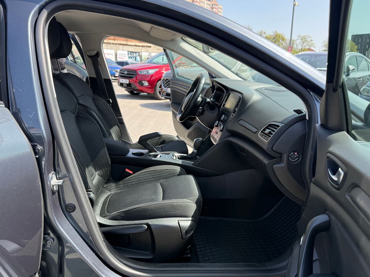Renault Megane 2019 — Миниатюра 15