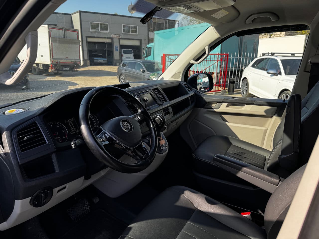 2016 Volkswagen Transporter — Miniatură 5
