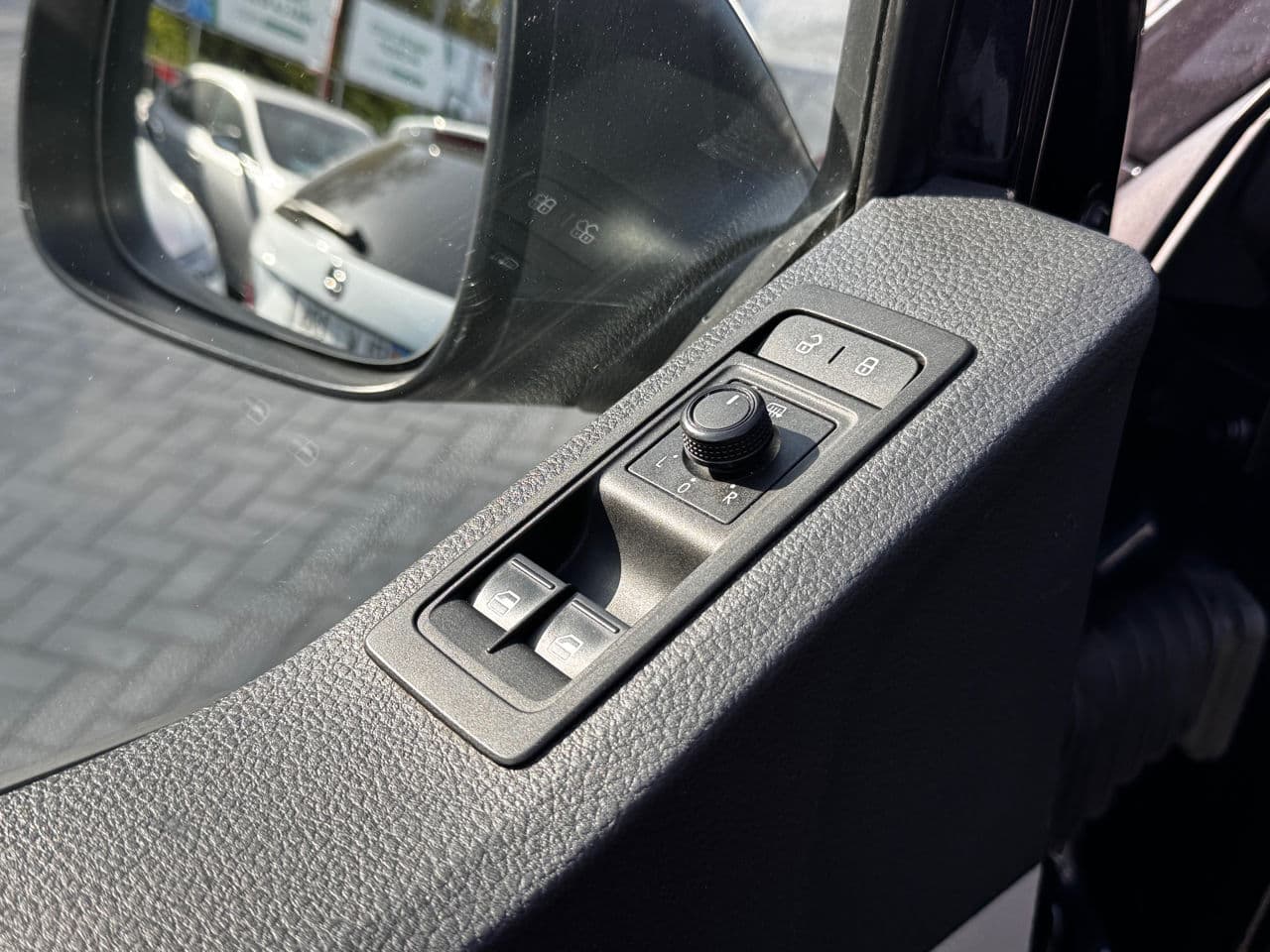 2016 Volkswagen Transporter — Miniatură 13