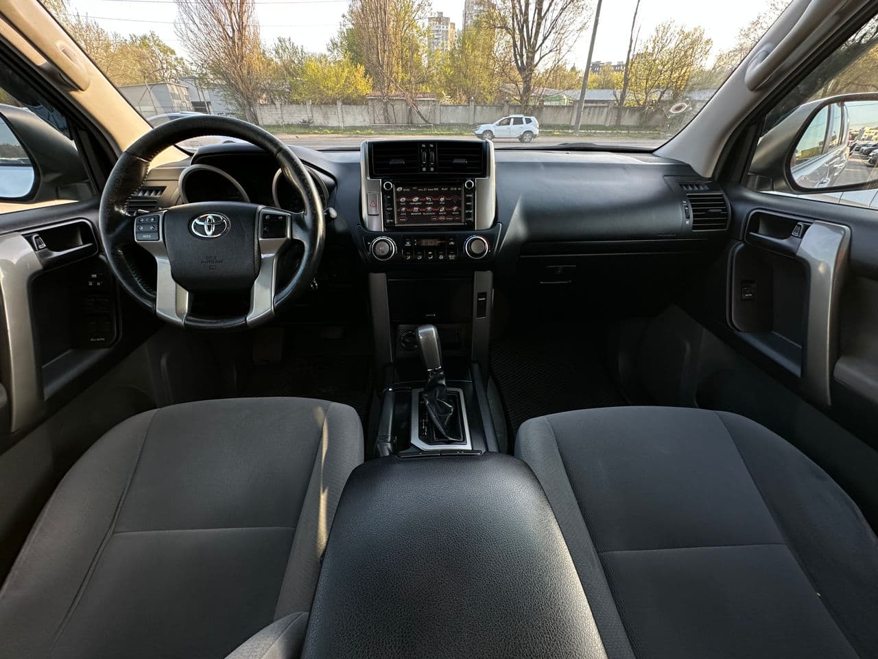 Toyota Land Cruiser Prado 2012 — Миниатюра 7