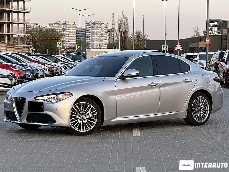 Alfa Romeo Giulia 2017 — Миниатюра 2