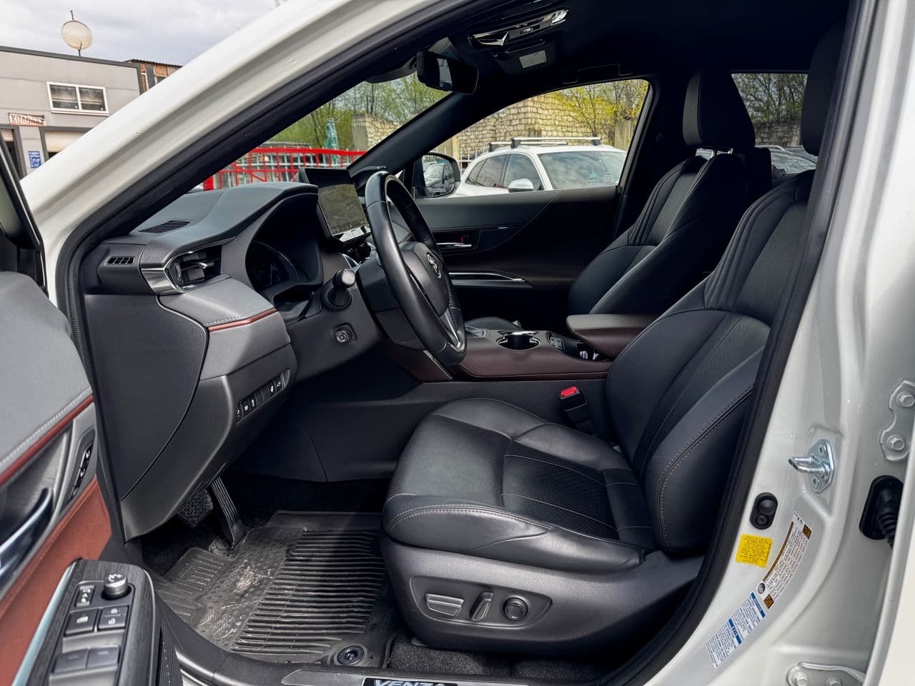 Toyota Venza 2021 — Миниатюра 6