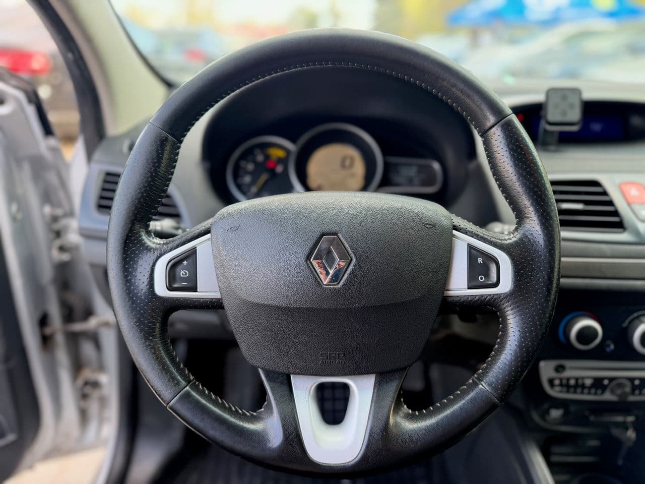 Renault Megane 2011 — Миниатюра 8