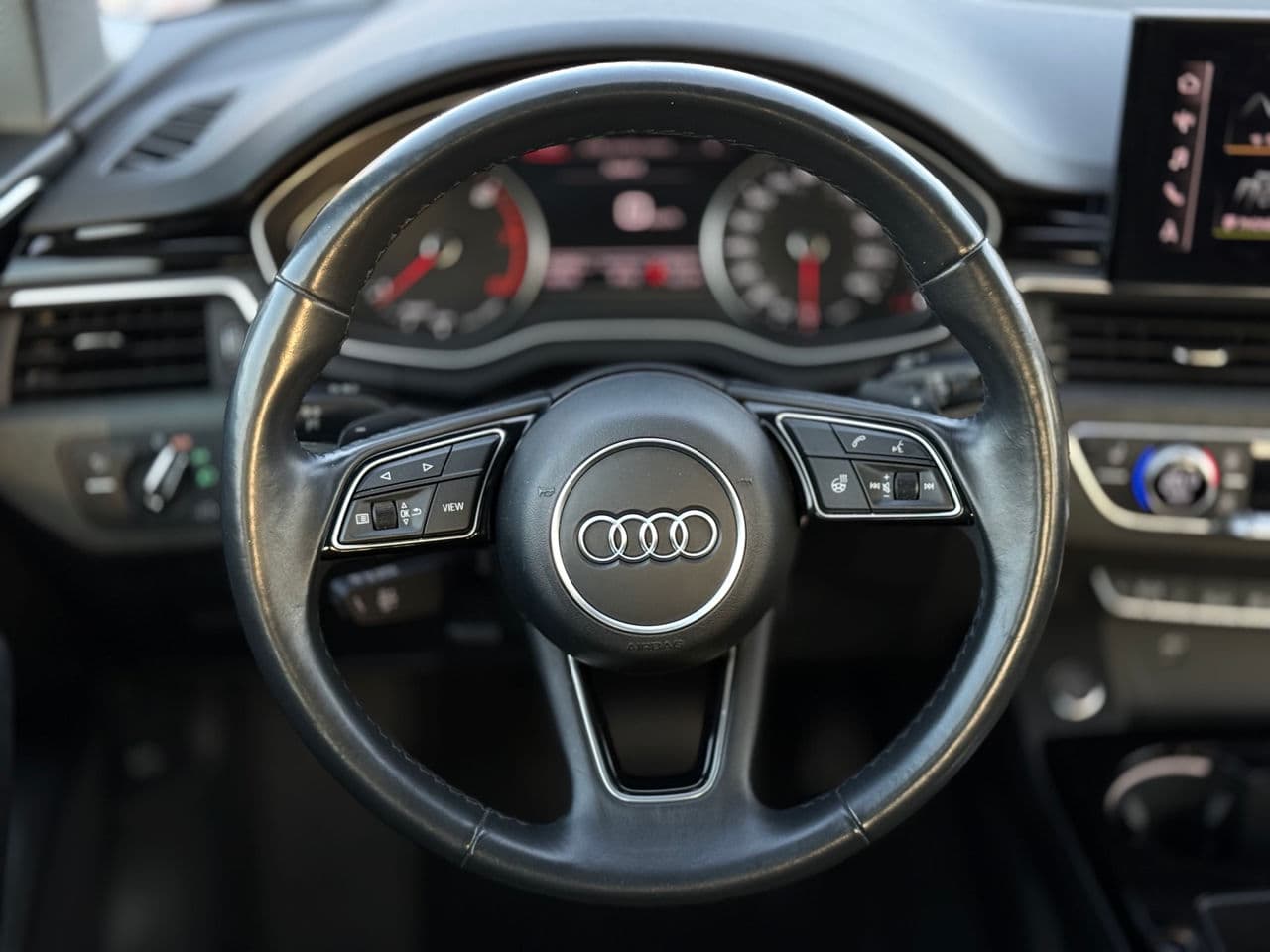 Audi A4 2020 — Миниатюра 10