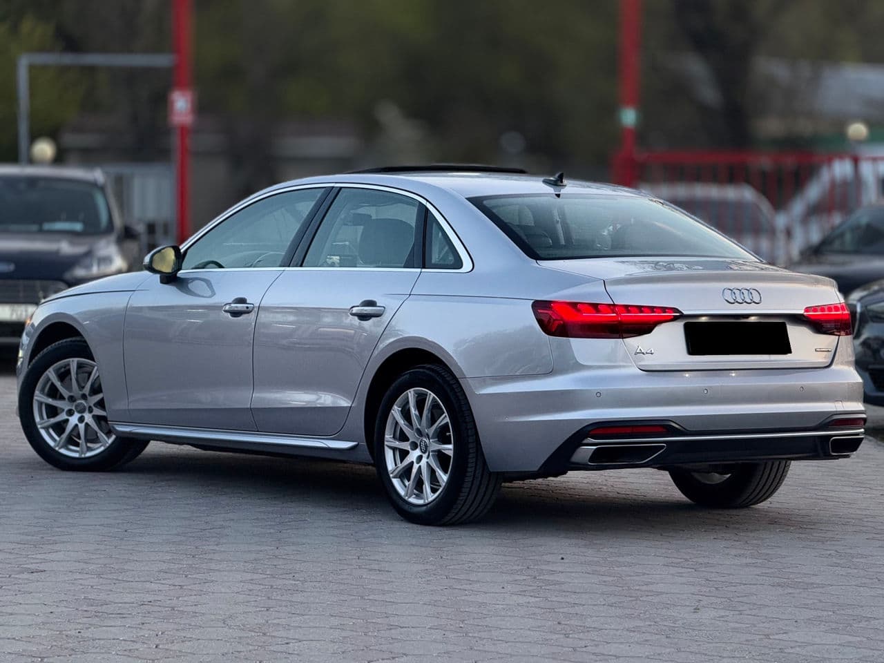 Audi A4 2020 — Миниатюра 3