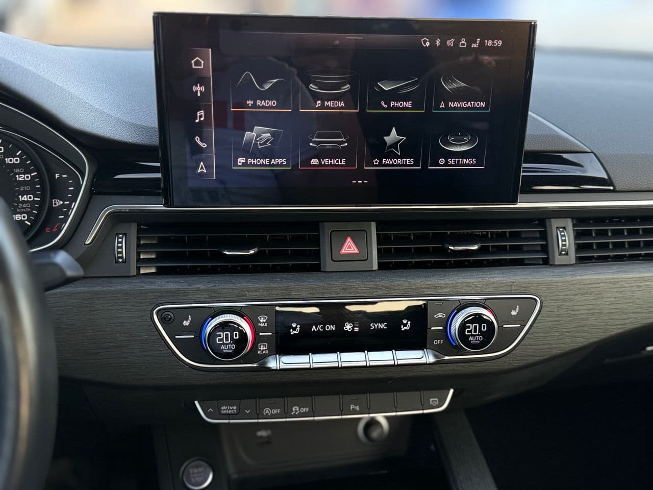 Audi A4 2020 — Миниатюра 15
