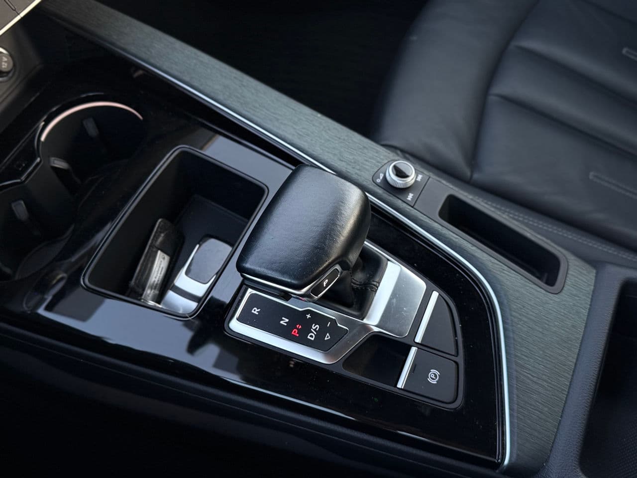 Audi A4 2020 — Миниатюра 16