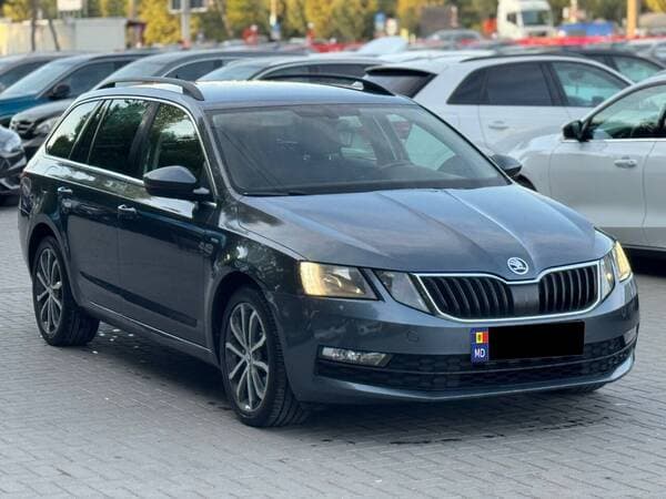 2017 Skoda Octavia — Miniatură 2