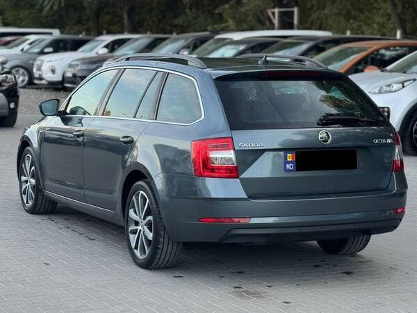 2017 Skoda Octavia — Miniatură 4