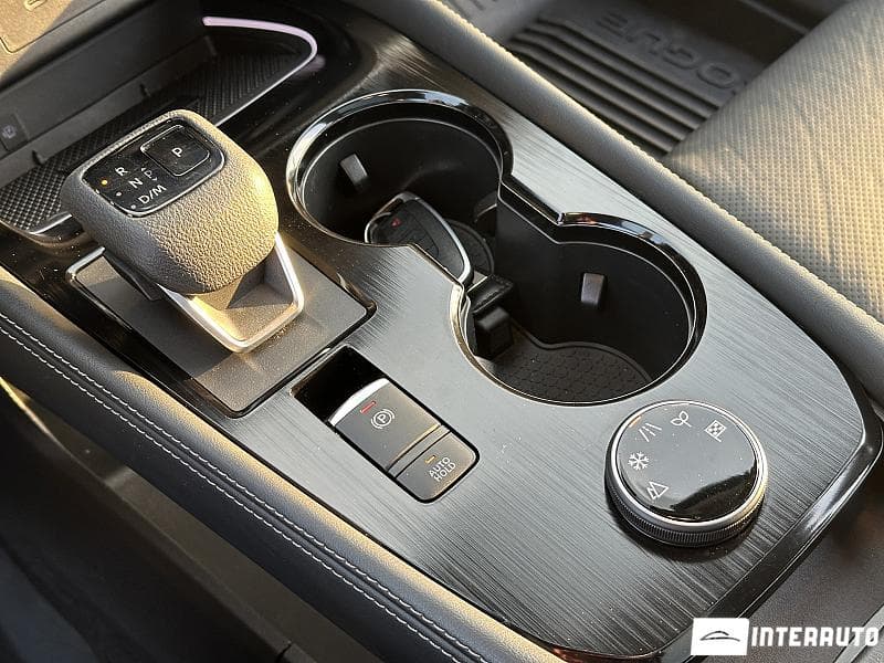 2024 Nissan Rogue — Miniatură 13