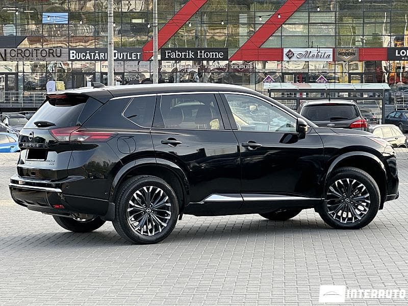 2024 Nissan Rogue — Miniatură 3