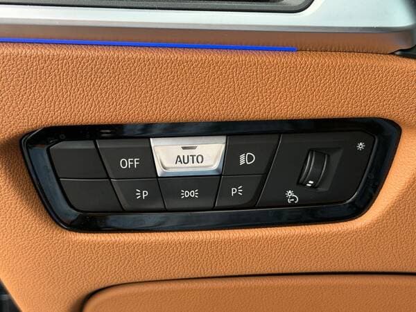 2020 BMW M340i — Miniatură 16