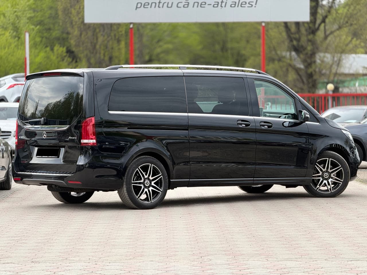 Mercedes V 300 2019 — Миниатюра 2