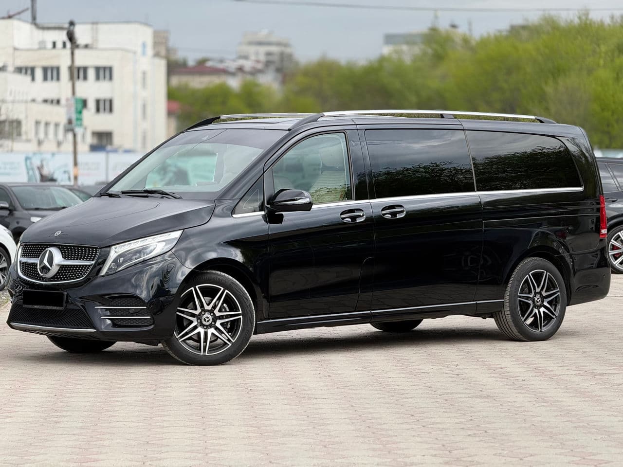 Mercedes V 300