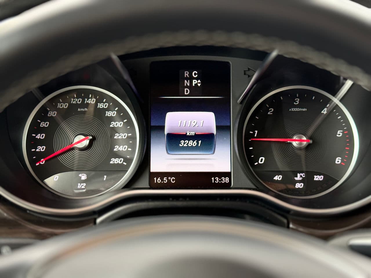 Mercedes V 300 2019 — Миниатюра 12
