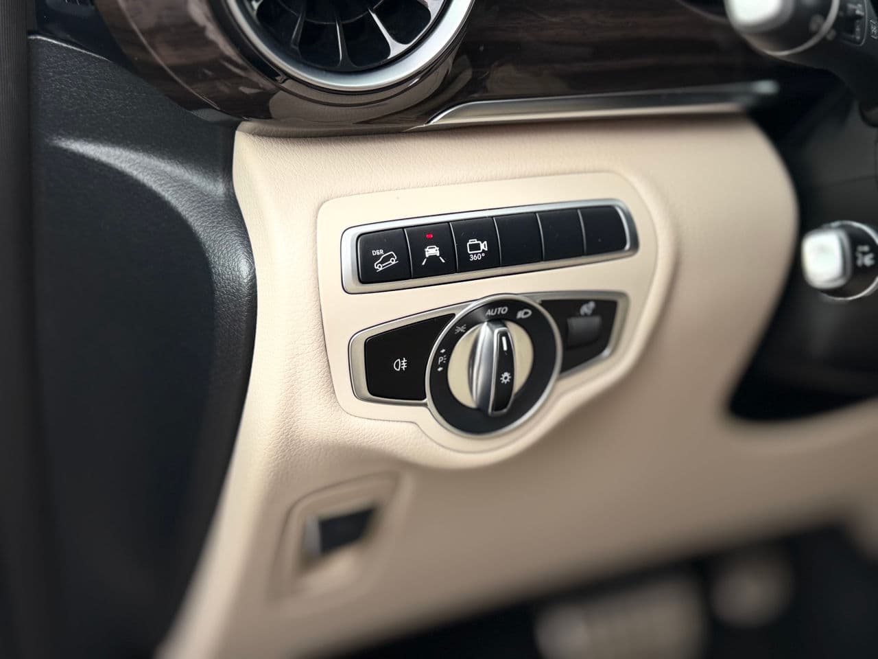 Mercedes V 300 2019 — Миниатюра 8