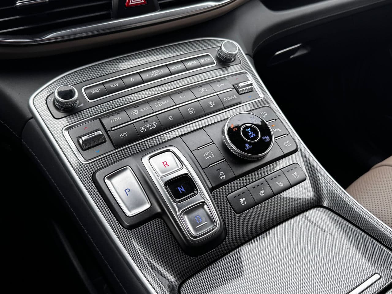 Hyundai Santa Fe 2023 — Миниатюра 13