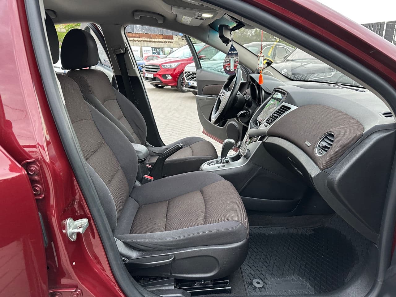 2015 Chevrolet Cruze — Miniatură 15