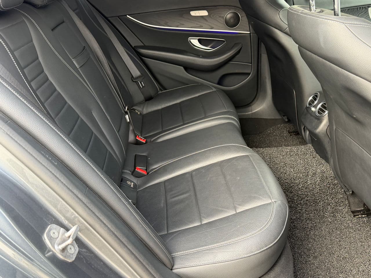 Mercedes E 220 2016 — Миниатюра 19