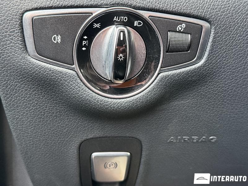 Mercedes E 220 2016 — Миниатюра 11