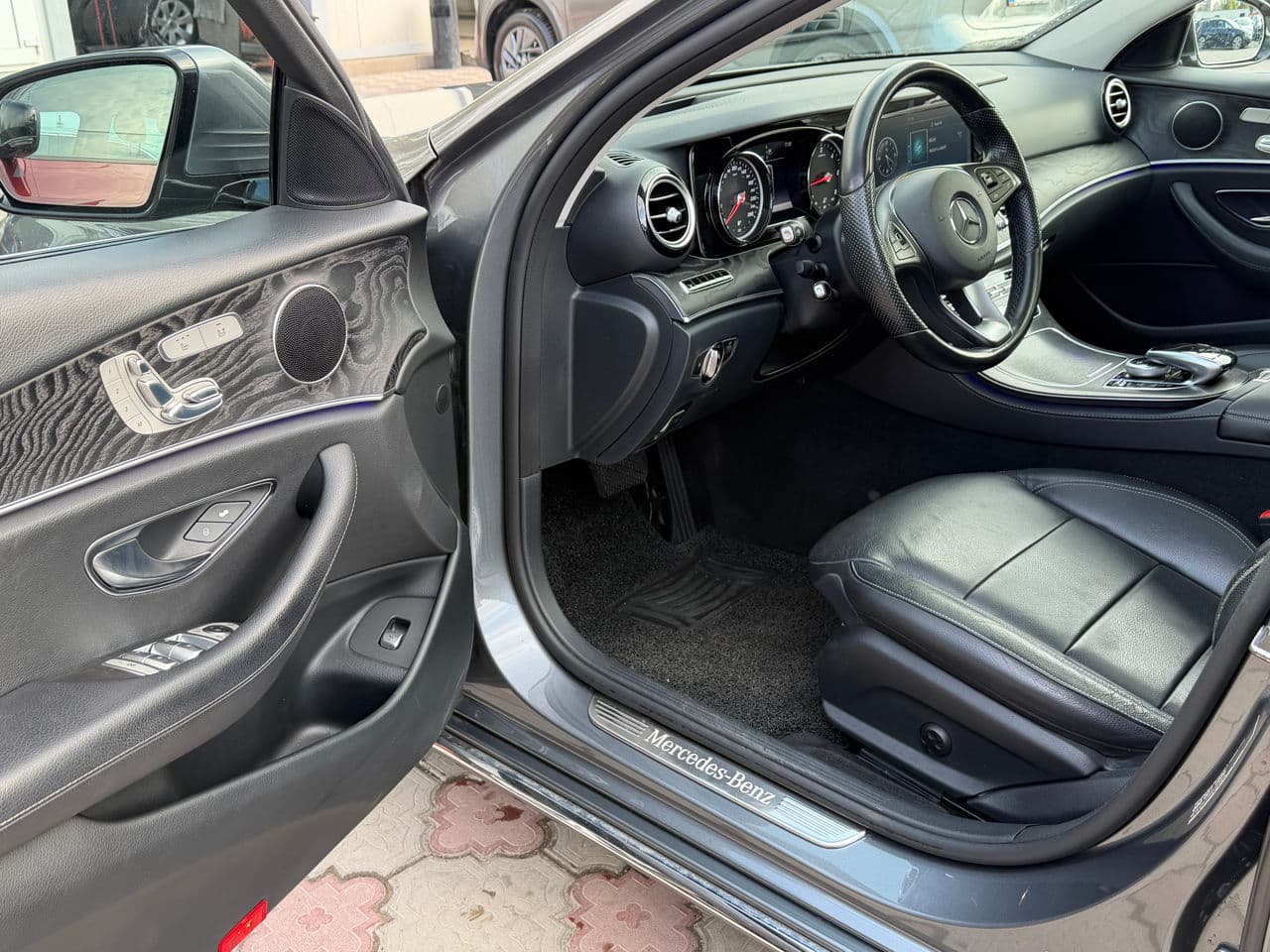 Mercedes E 220 2016 — Миниатюра 6