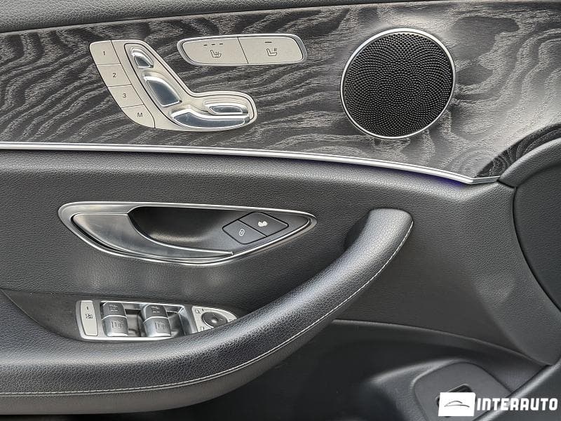 Mercedes E 220 2016 — Миниатюра 7