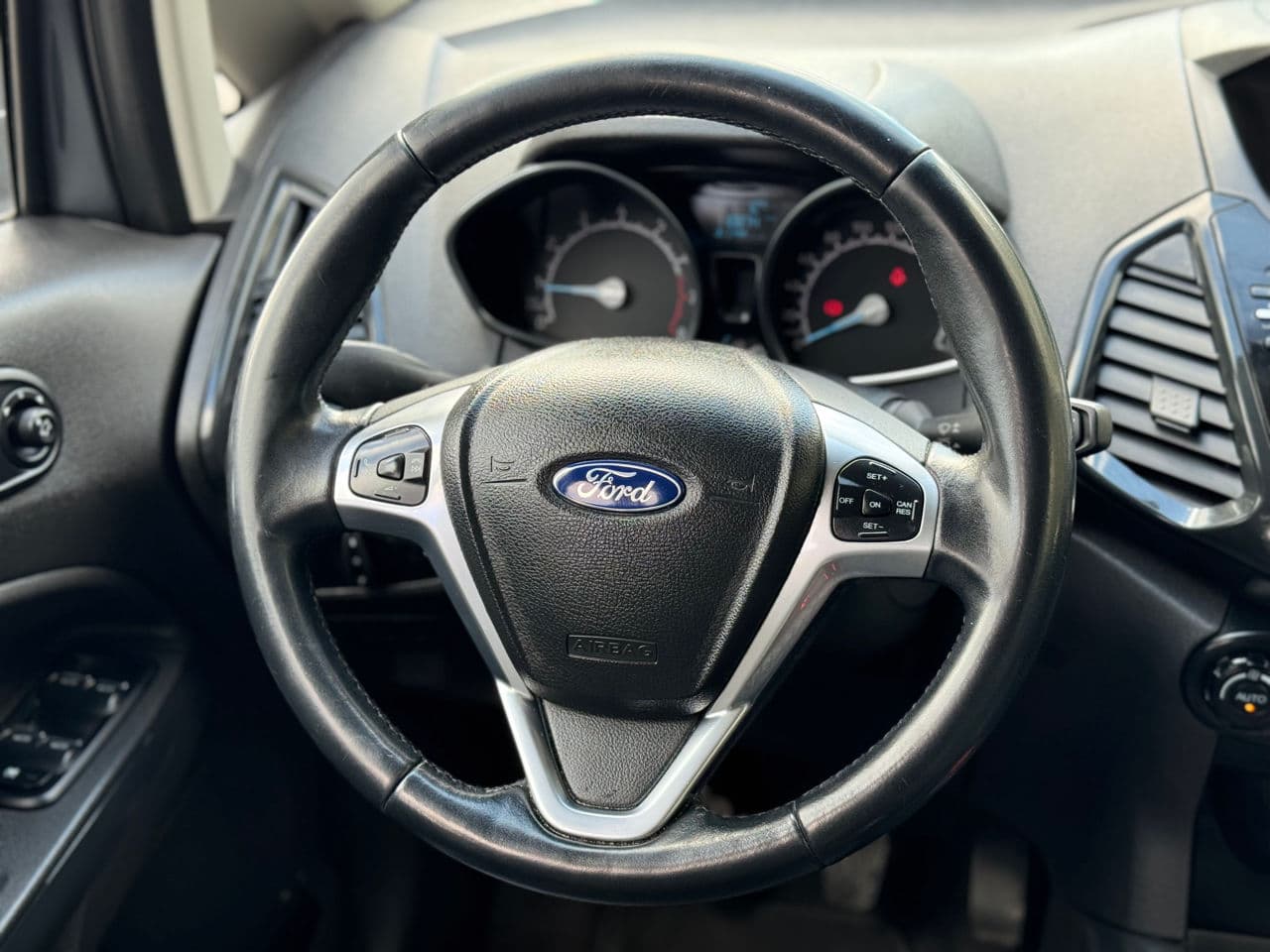 Ford Ecosport 2016 — Миниатюра 9