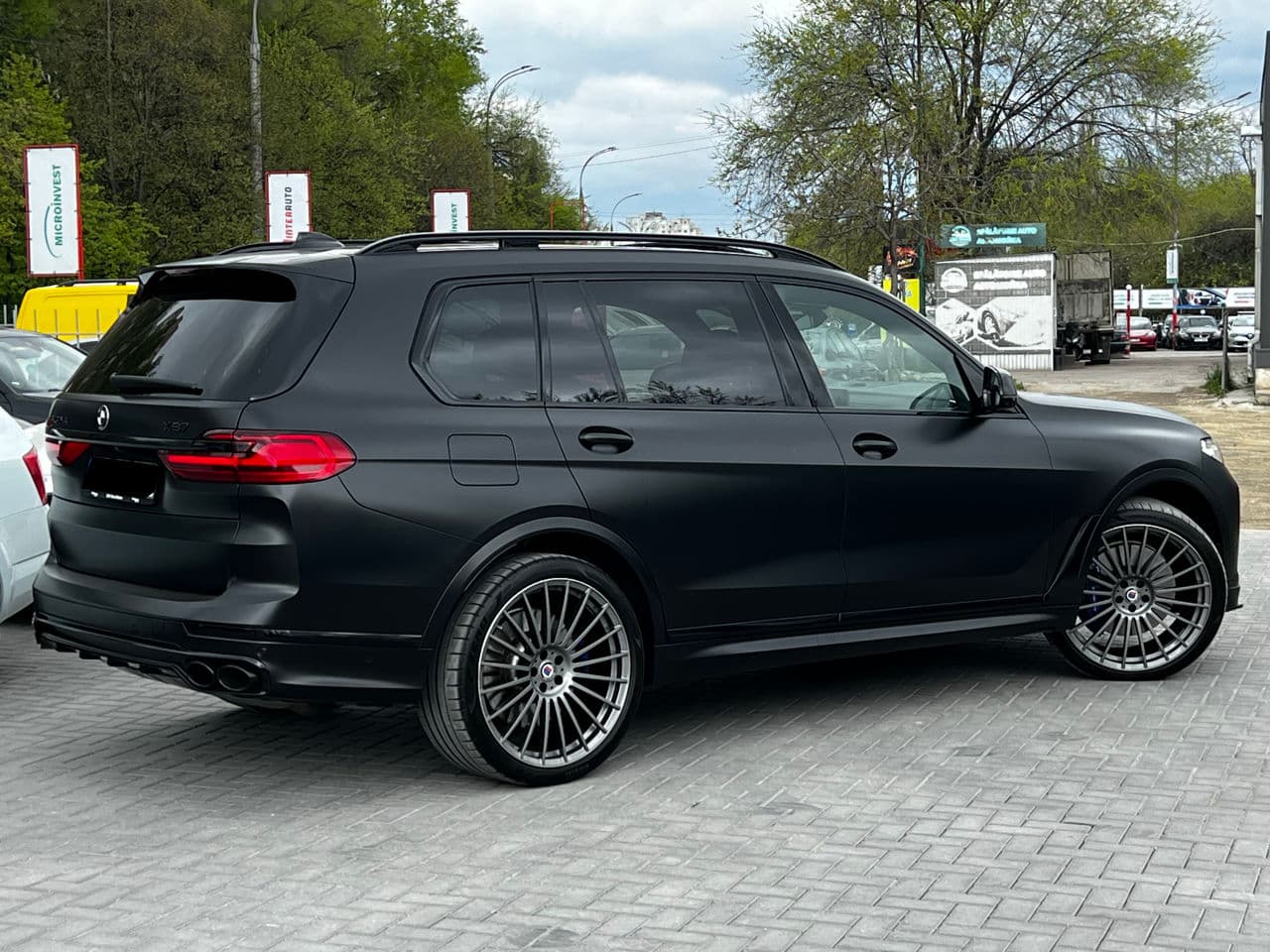 BMW X7 M6.0i 2022 — Миниатюра 2