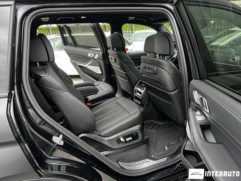 BMW X7 M6.0i 2022 — Миниатюра 8