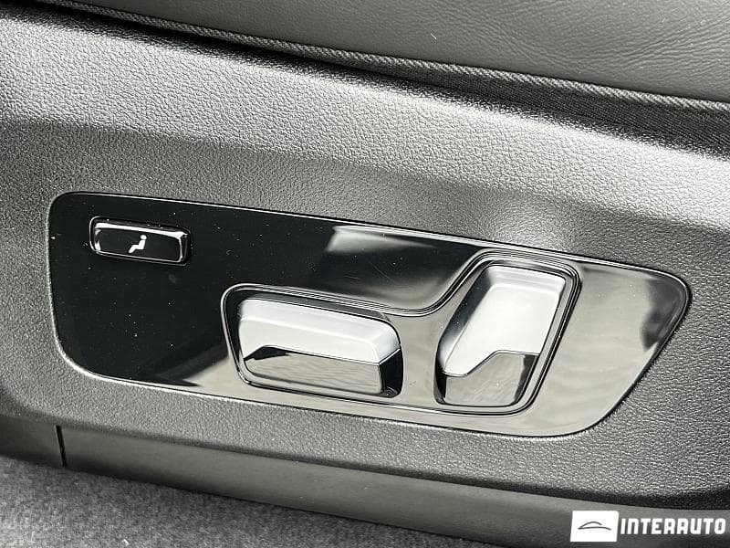 BMW X7 M6.0i 2022 — Миниатюра 22