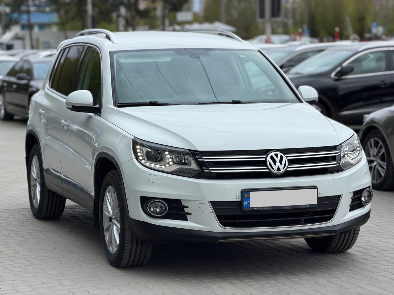 2014 Volkswagen Tiguan — Miniatură 3