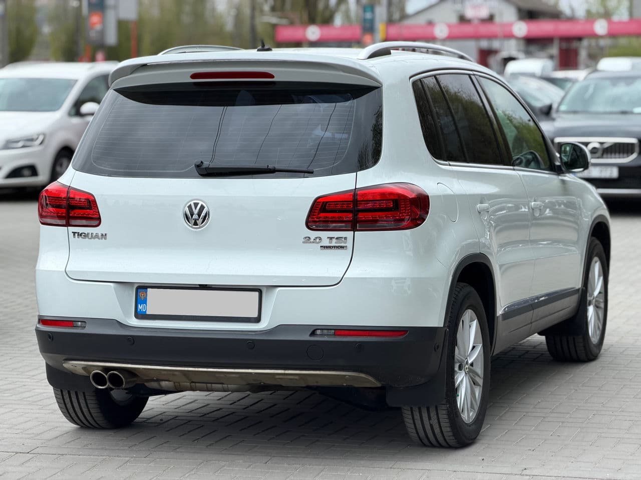 2014 Volkswagen Tiguan — Miniatură 2
