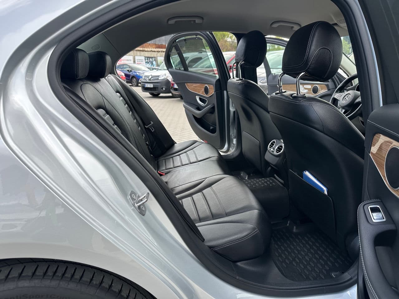 Mercedes C 200 2017 — Миниатюра 14