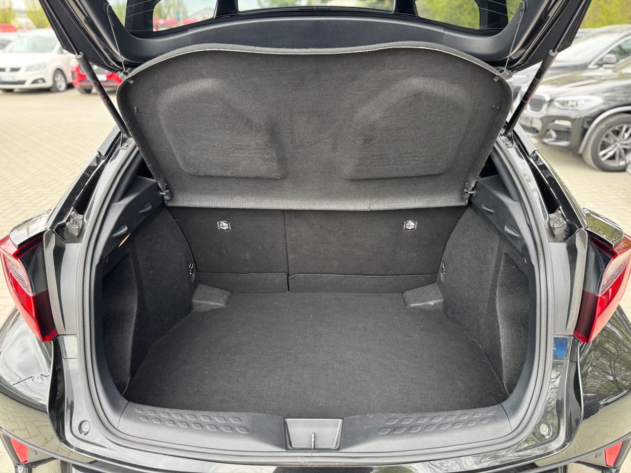 Toyota C-HR 2020 — Миниатюра 18